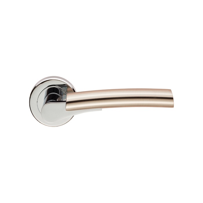 Valiant Lever Door Handle on Round Rose